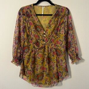 Anthropologie Gretchen Floral Gold Mesh V-Neck Smocked Blouse Size XS
